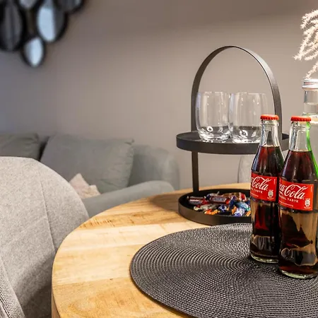Hygge: Design - 6 Personen - Zentral * Elmshorn