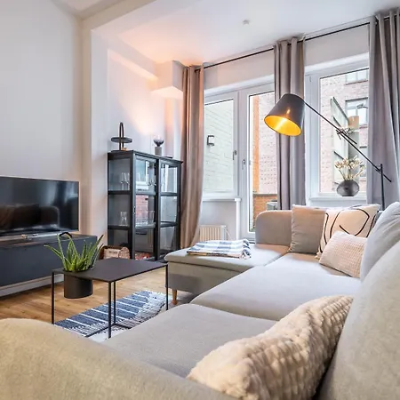 Hygge: Design - 6 Personen - Zentral Apartment Elmshorn